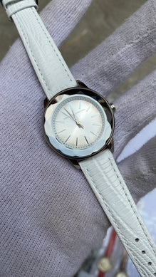 French Connection Silver Tone Analog Quartz Ladies Womens Wrist Watch FC1064