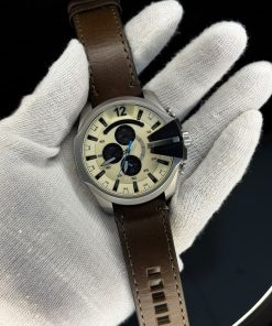 Diesel Men Cream-Coloured Mega Chief Analogue Watch DZ4464